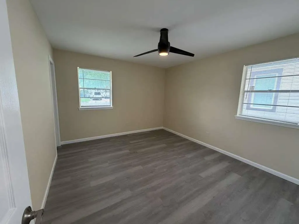 Photo 6 — 1335 NW 94th Street, Oklahoma City, OK 73114