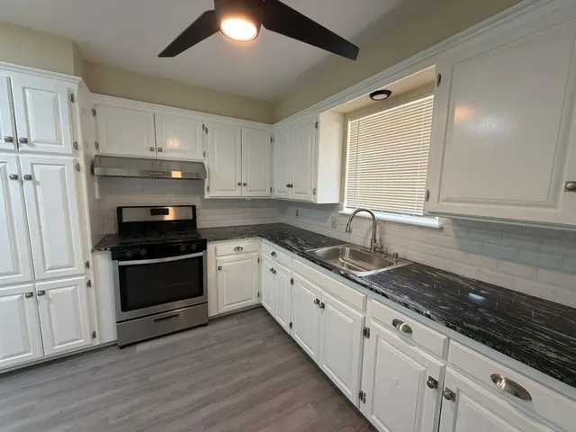 Photo 8 — 1335 NW 94th Street, Oklahoma City, OK 73114