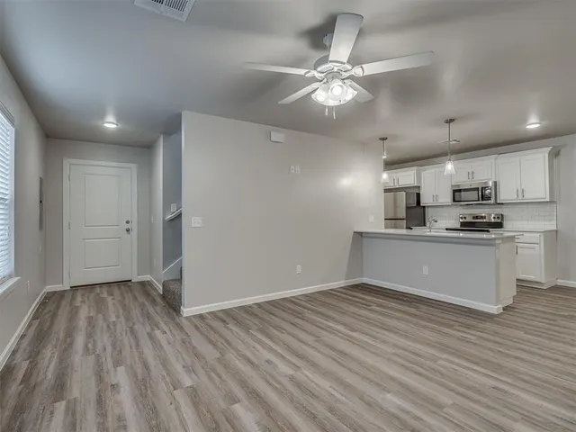 Photo 5 — 12005 Rhya Lane, Oklahoma City, OK 73131