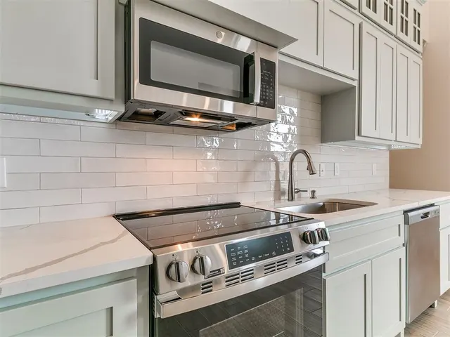 Photo 5 — 4636 Stelens Court, Norman, OK 73071