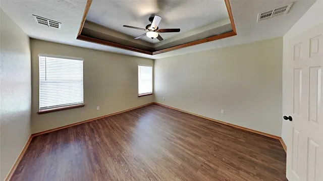 Photo 8 — 16409 Stoneview Drive, Oklahoma City, OK 73170