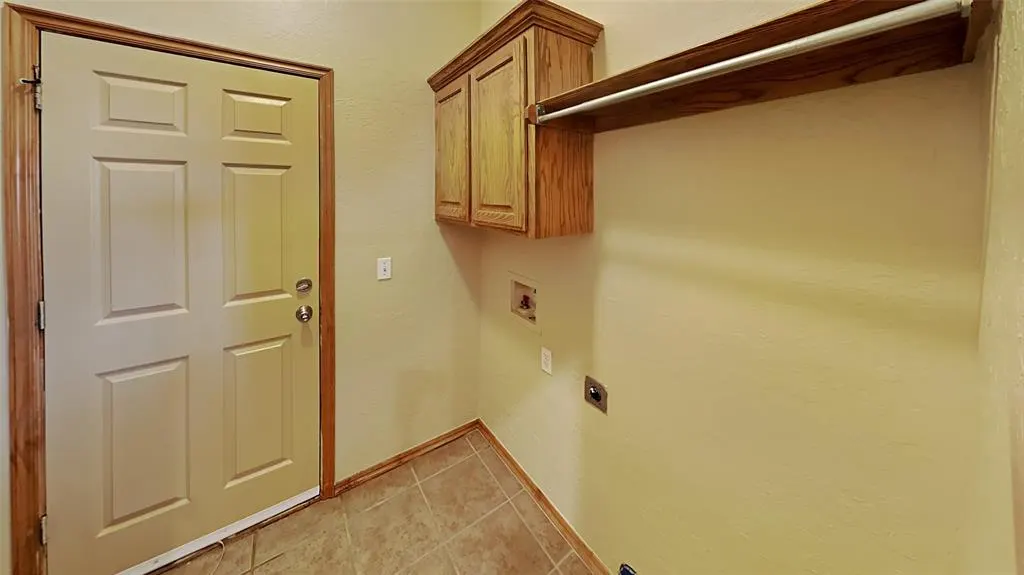 Photo 14 — 16409 Stoneview Drive, Oklahoma City, OK 73170