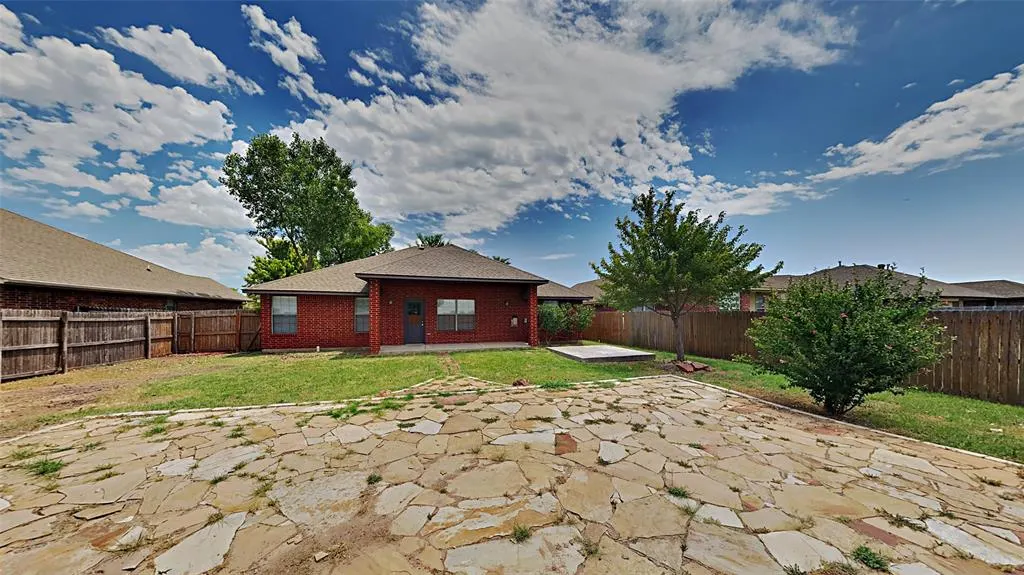 Photo 16 — 16409 Stoneview Drive, Oklahoma City, OK 73170
