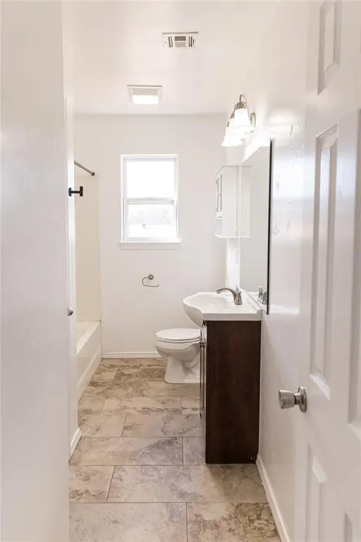 Photo 10 — 915 E Perkins Avenue, Guthrie, OK 73044