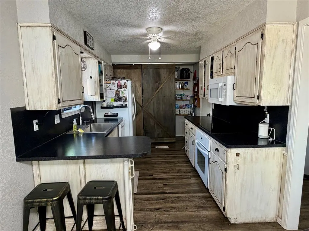 Photo 5 — 124 Rawlings, Clinton, OK 73601