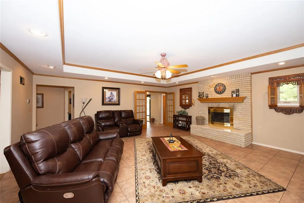 Photo 4 — 24 Hillcrest Drive, Ponca City, OK 74604