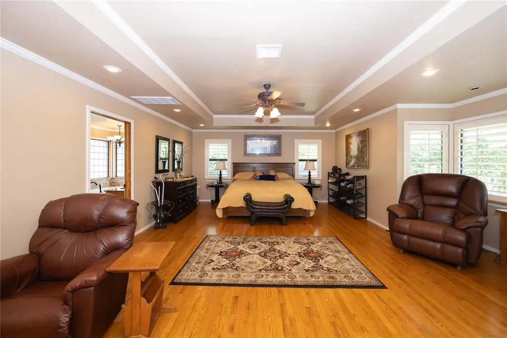 Photo 9 — 24 Hillcrest Drive, Ponca City, OK 74604