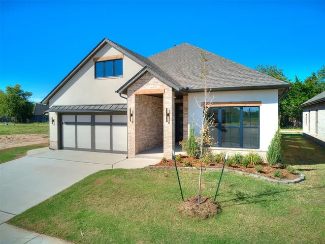 Photo 2 — 2921 SW 132nd Street, Oklahoma City, OK 73170