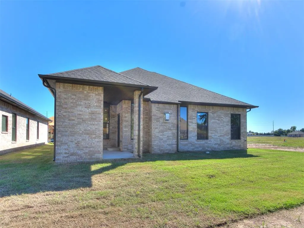 Photo 38 — 2921 SW 132nd Street, Oklahoma City, OK 73170