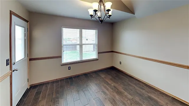 Photo 7 — 1420 SE 15th Street, Moore, OK 73160