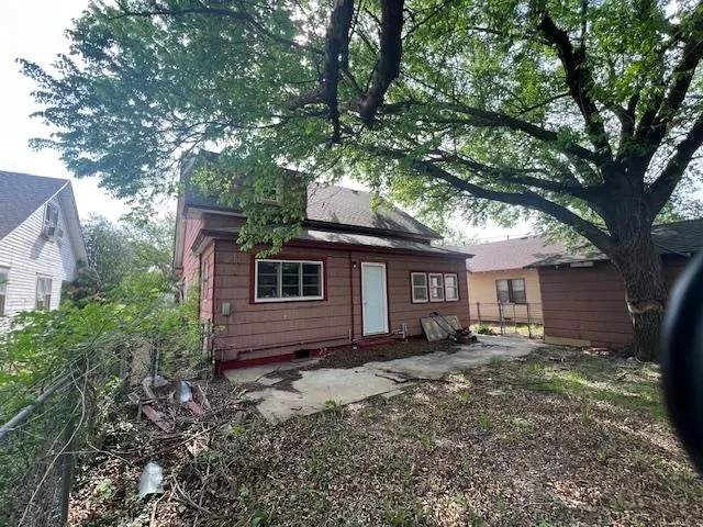 Photo 6 — 225 S Hill, Hobart, OK 73651