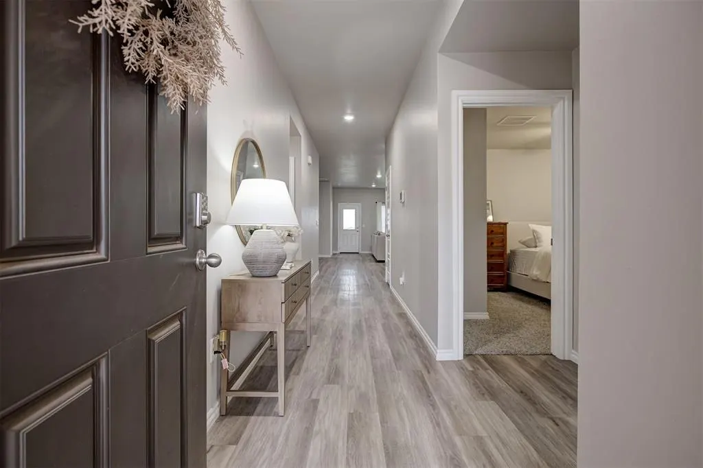 Photo 3 — 7505 NW 143rd Street, Oklahoma City, OK 73142
