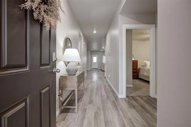 Photo 3 — 7505 NW 143rd Street, Oklahoma City, OK 73142