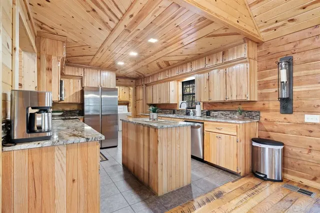 Photo 7 — 32 Fireside Land, Broken Bow, OK 74728