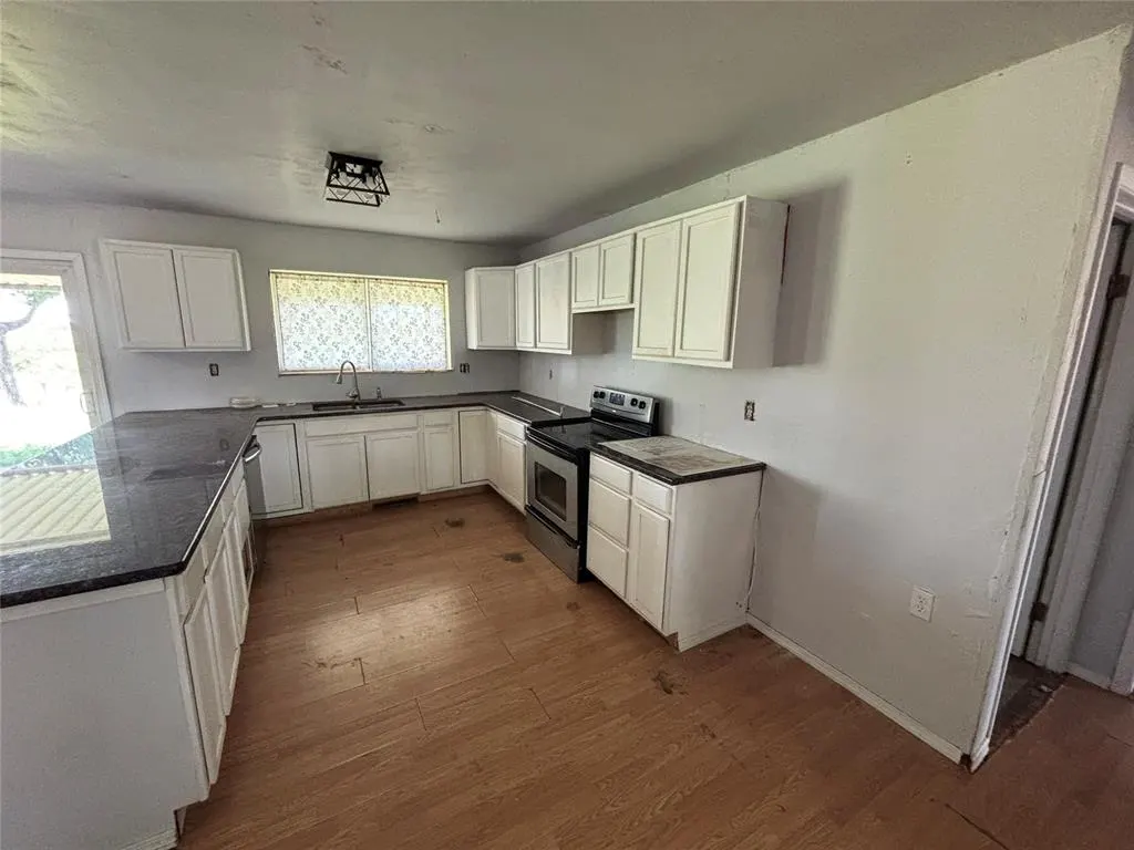 Photo 3 — 16056 S Watertower Road, Binger, OK 73009