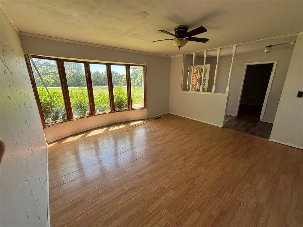 Photo 4 — 16056 S Watertower Road, Binger, OK 73009