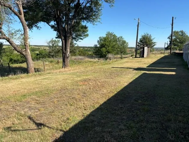Photo 9 — 16056 S Watertower Road, Binger, OK 73009