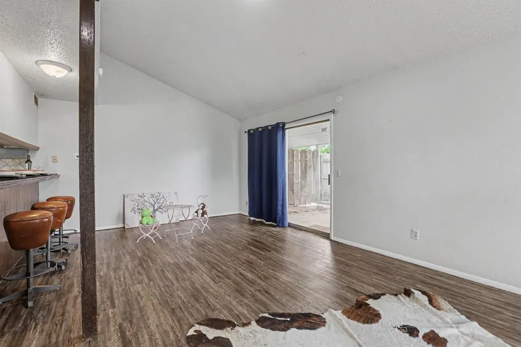 Photo 6 — 7204 Edenborough Drive, Oklahoma City, OK 73132