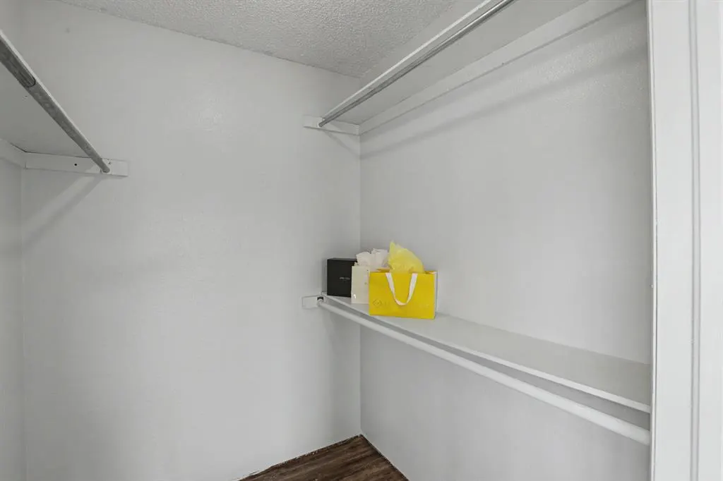 Photo 14 — 7204 Edenborough Drive, Oklahoma City, OK 73132