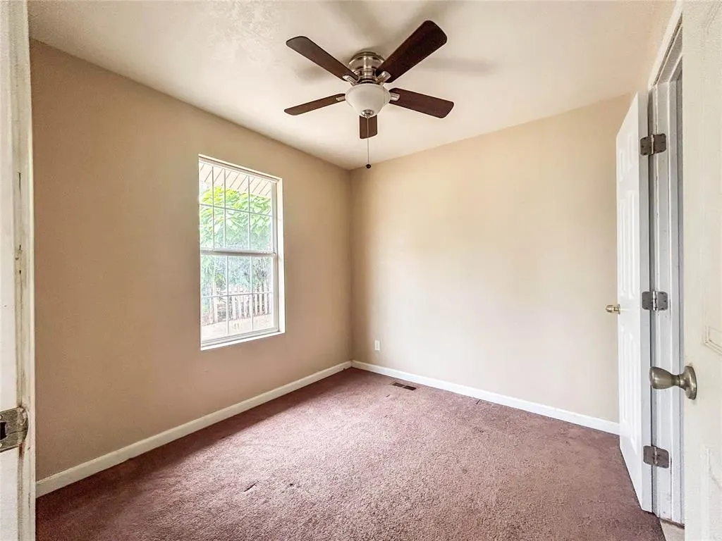 Photo 7 — 526 N 7th Street, Clinton, OK 73601
