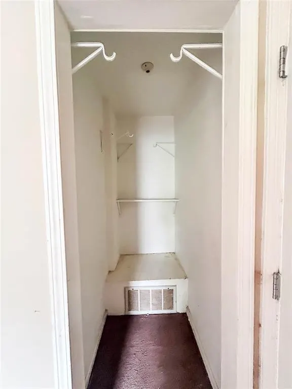 Photo 10 — 526 N 7th Street, Clinton, OK 73601