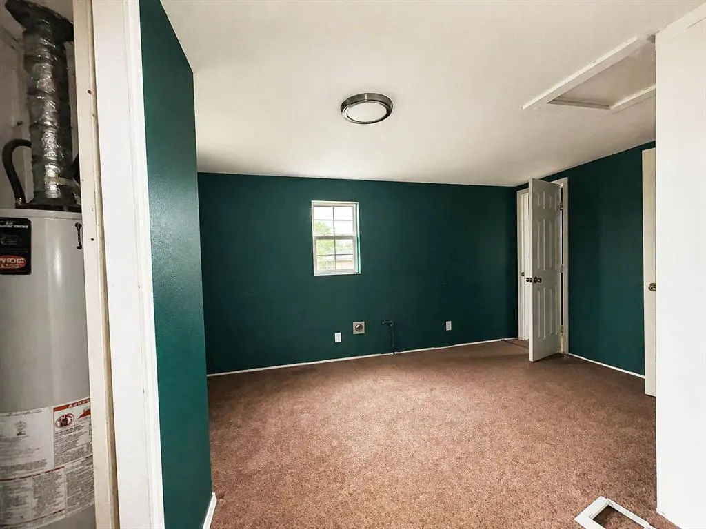 Photo 14 — 526 N 7th Street, Clinton, OK 73601