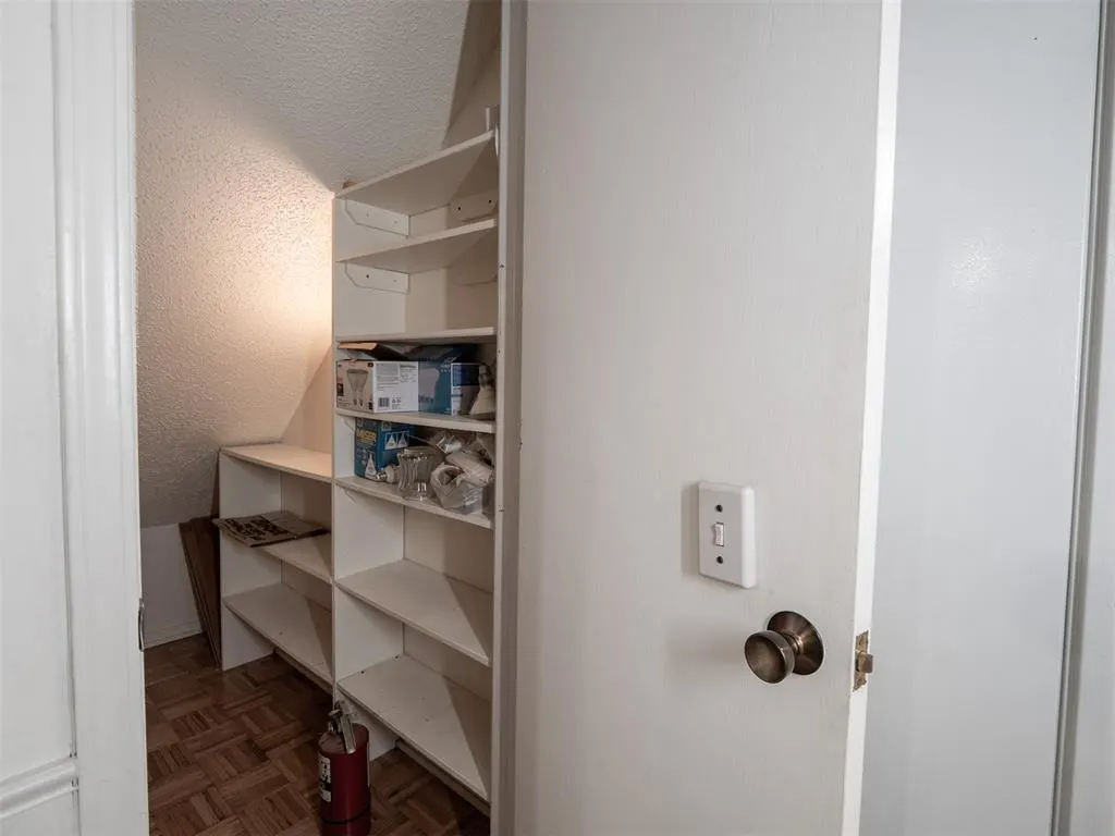 Photo 9 — 813 SW 25th Street, El Reno, OK 73036