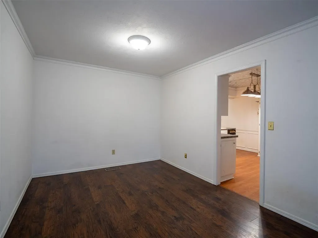 Photo 17 — 813 SW 25th Street, El Reno, OK 73036