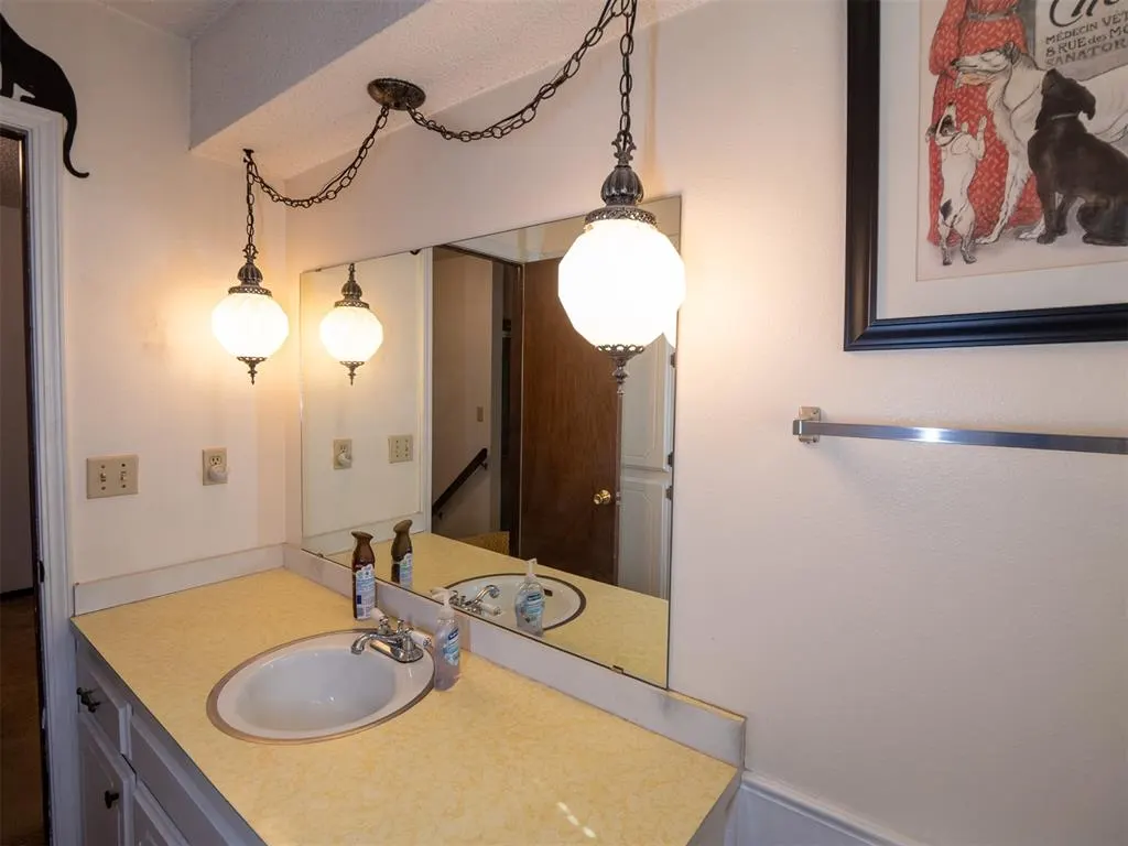 Photo 30 — 813 SW 25th Street, El Reno, OK 73036