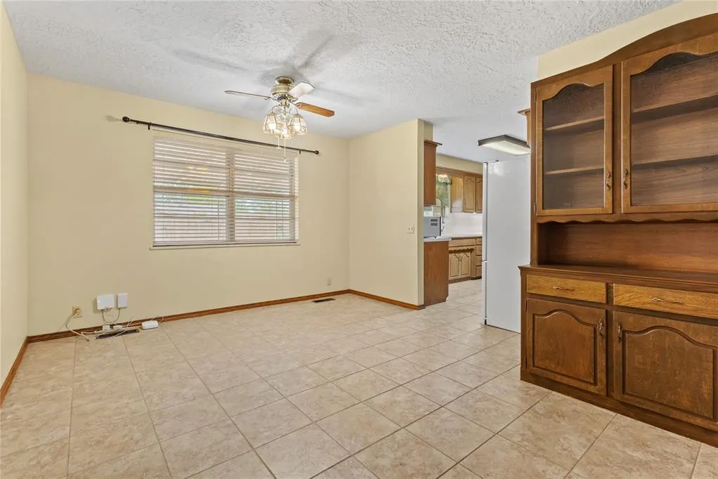 Photo 8 — 713 Oak Drive, Weatherford, OK 73096