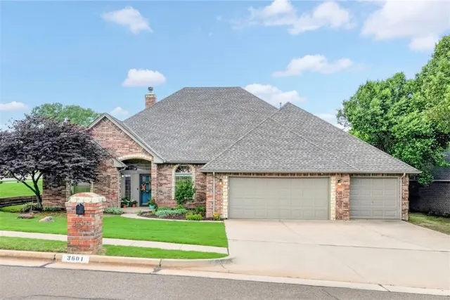 Front exterior — 3601 Huntsman Road, Edmond, OK 73003