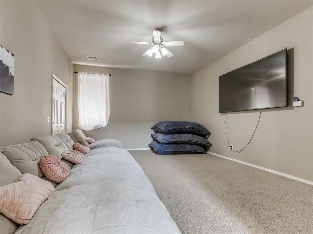 Photo 5 — 2047 Park Avenue, Newcastle, OK 73065
