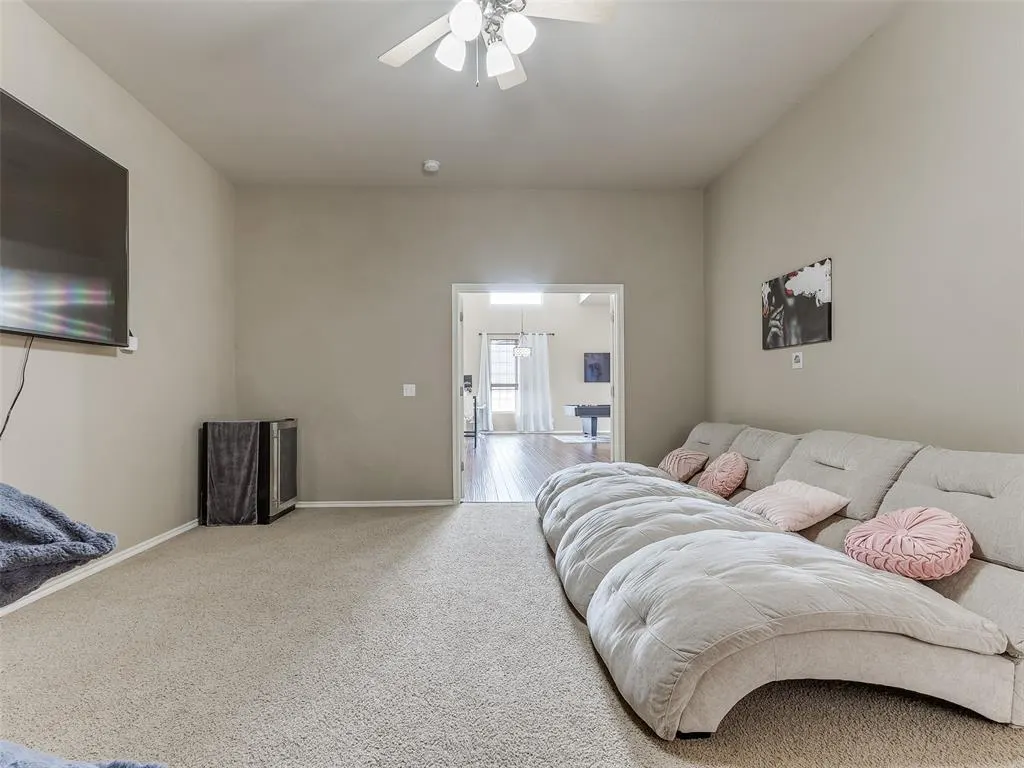 Photo 6 — 2047 Park Avenue, Newcastle, OK 73065