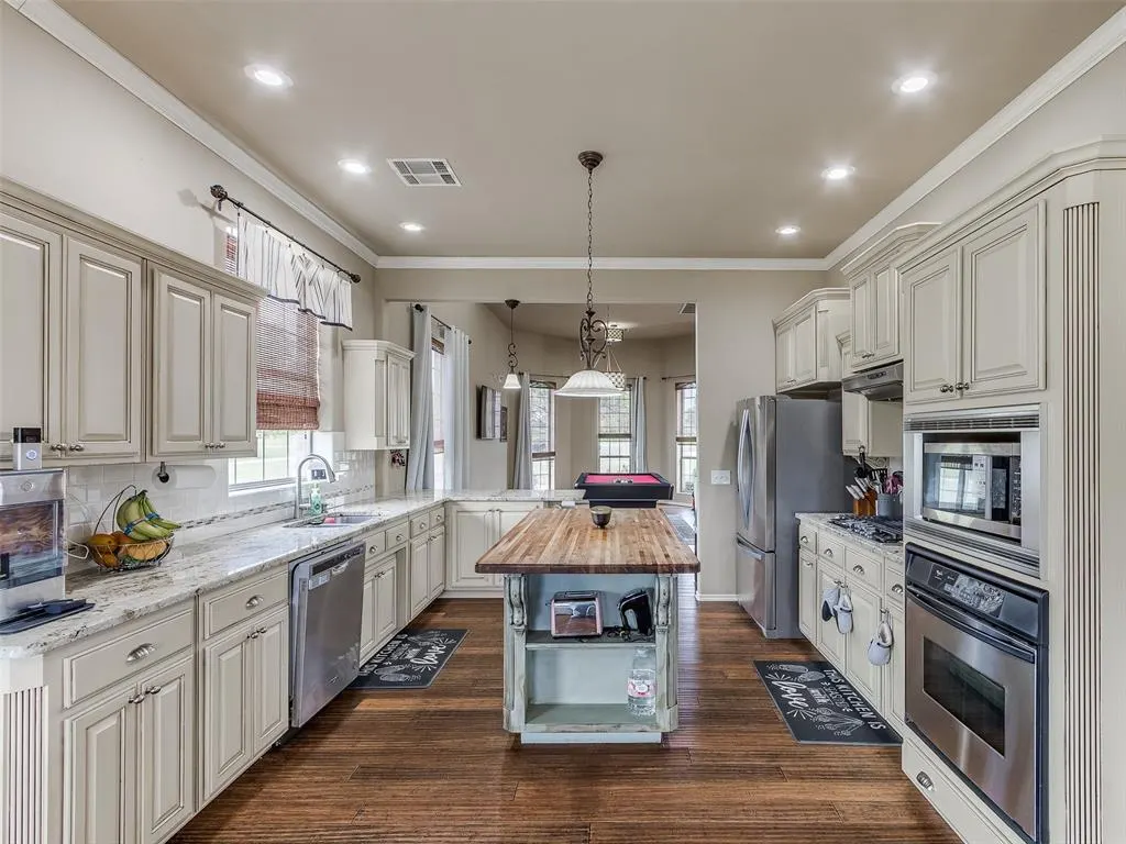 Photo 9 — 2047 Park Avenue, Newcastle, OK 73065