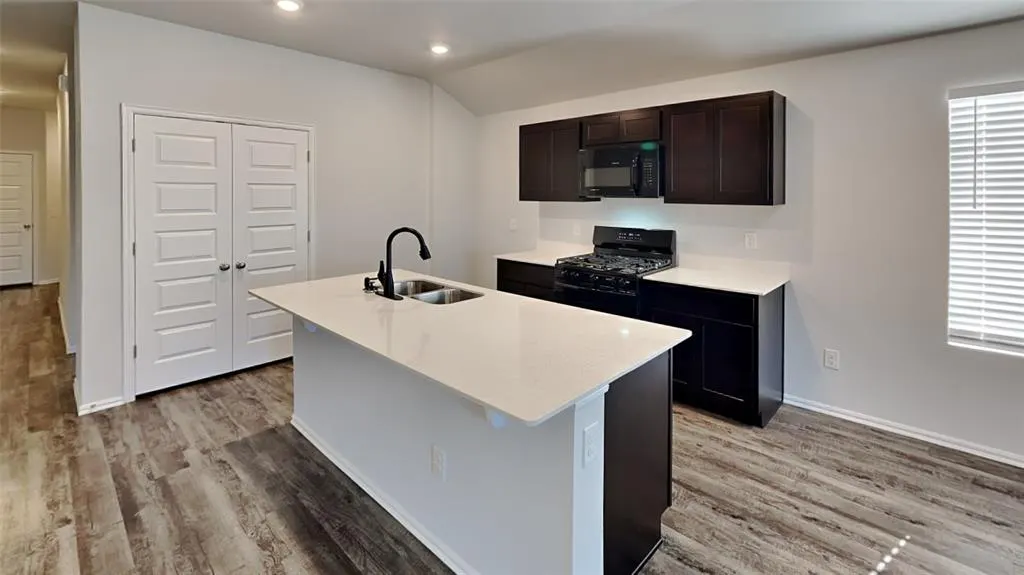 Photo 3 — 12032 SW 36th Street, Mustang, OK 73064