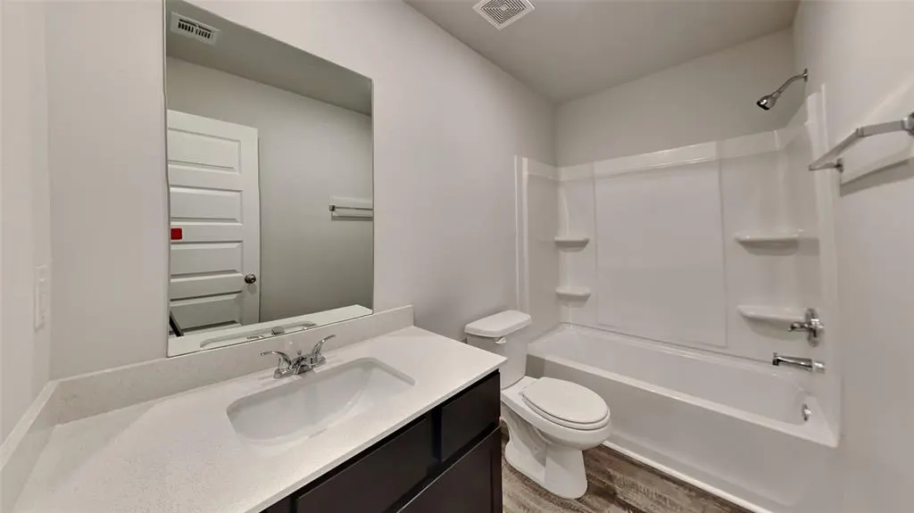 Photo 12 — 12032 SW 36th Street, Mustang, OK 73064