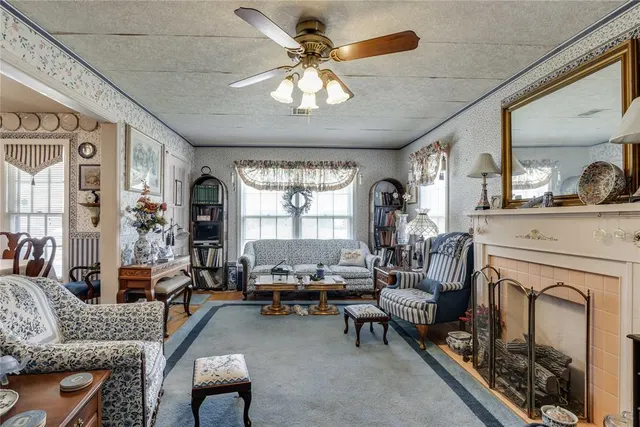 Photo 2 — 3836 NW 16th Street, Oklahoma City, OK 73107