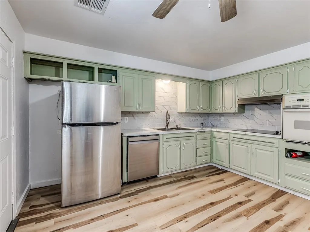 Photo 11 — 225 NW 80th Street, Oklahoma City, OK 73114