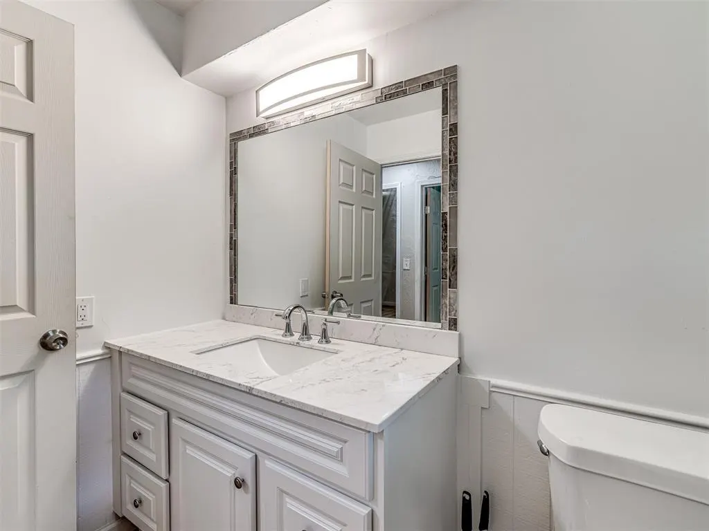 Photo 19 — 225 NW 80th Street, Oklahoma City, OK 73114