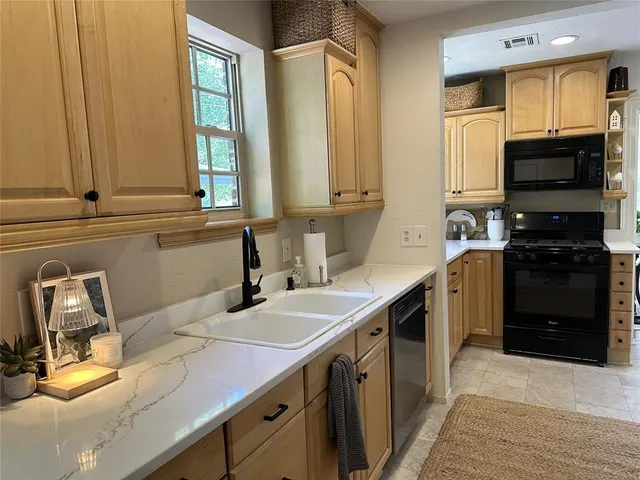 Photo 4 — 824 S Ponca Avenue, Norman, OK 73071