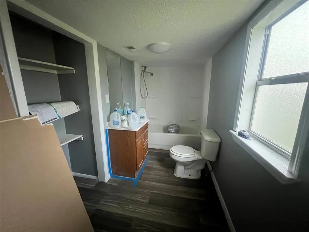 Photo 11 — 619 W Locust Street, Tecumseh, OK 74873