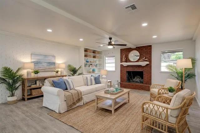 Photo 4 — 1801 Hardy Drive, Edmond, OK 73013
