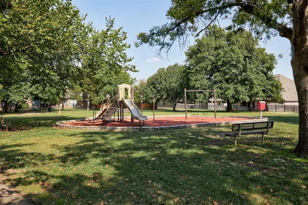 Photo 47 — 17312 Parkgrove Drive, Edmond, OK 73012