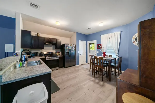 Photo 4 — 914 Karlee Court, Midwest City, OK 73130