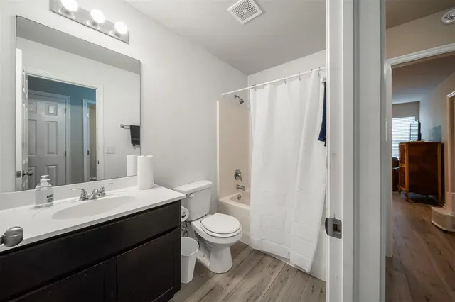 Photo 7 — 914 Karlee Court, Midwest City, OK 73130