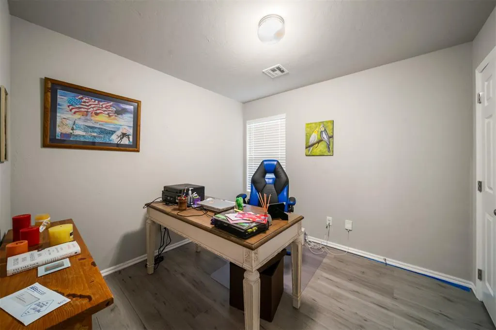 Photo 8 — 914 Karlee Court, Midwest City, OK 73130