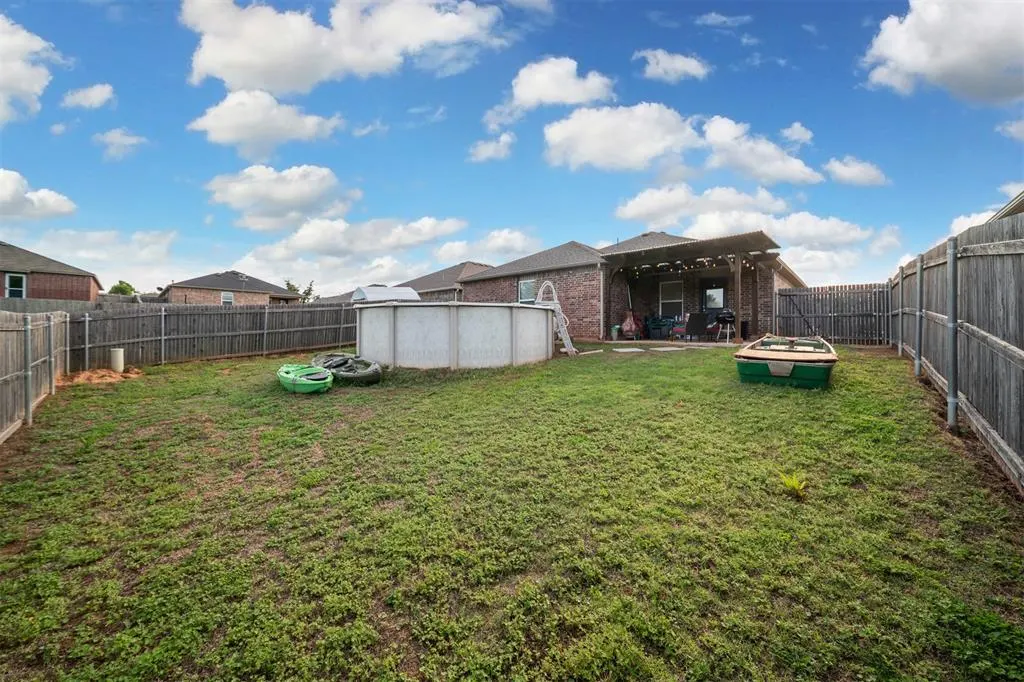 Photo 12 — 914 Karlee Court, Midwest City, OK 73130