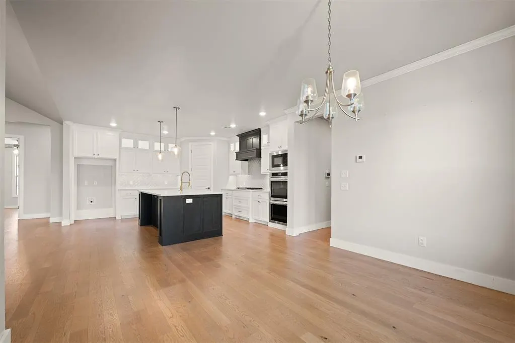 Photo 13 — 3452 Woodland Springs Drive, Norman, OK 73072