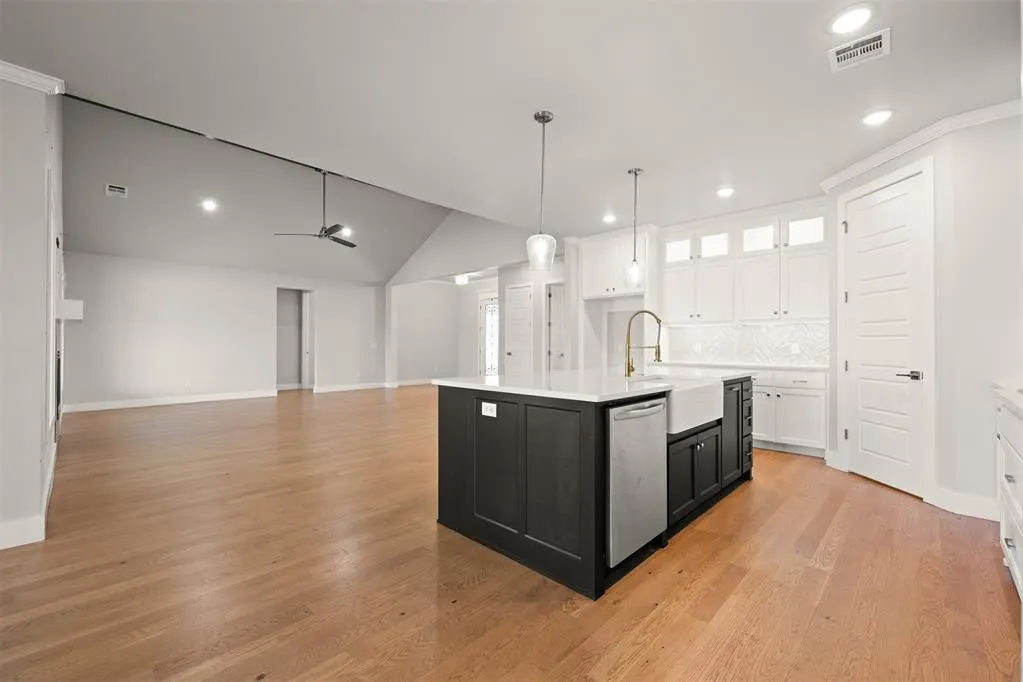 Photo 17 — 3452 Woodland Springs Drive, Norman, OK 73072