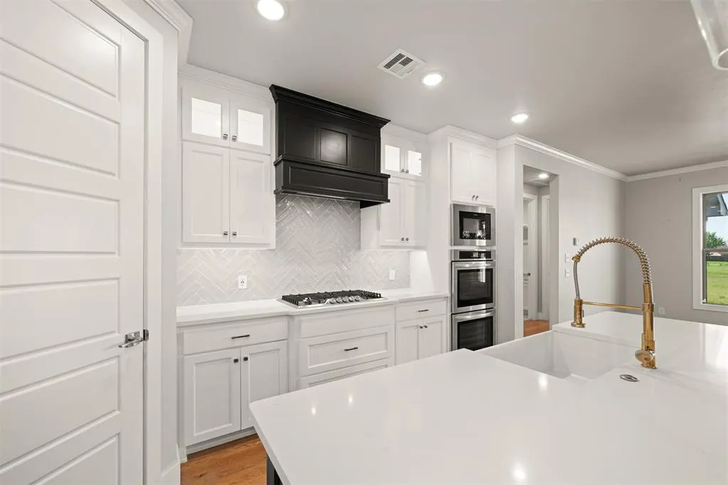 Photo 14 — 3452 Woodland Springs Drive, Norman, OK 73072